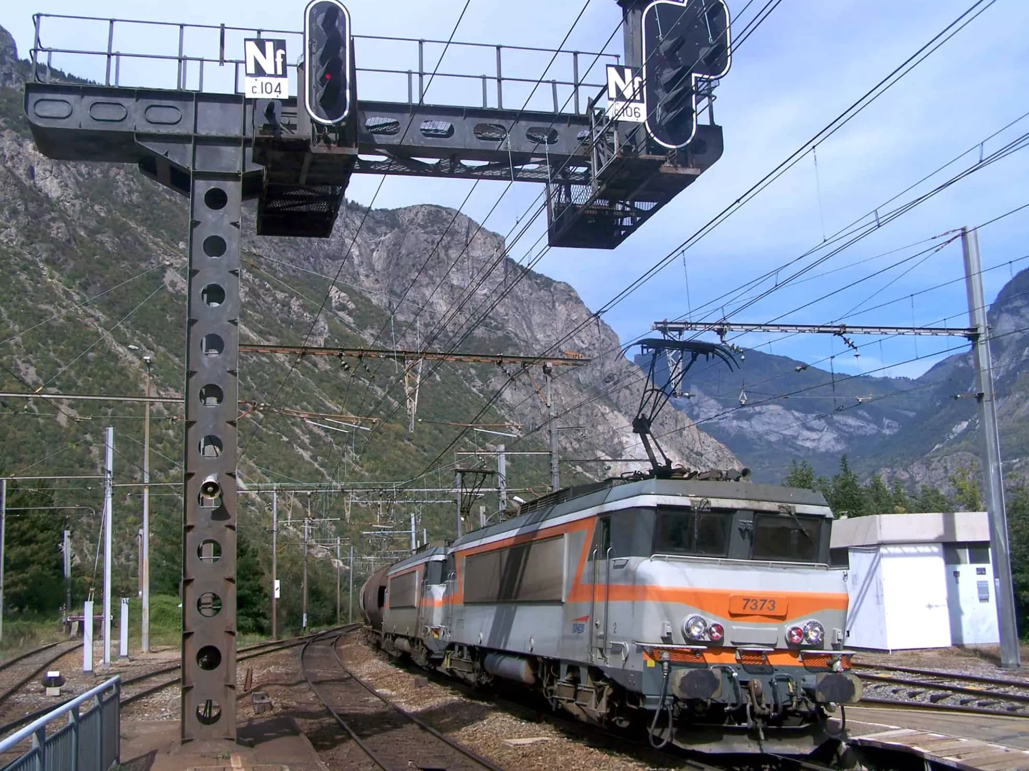 Train de fret montant à St Jean-de-Maurienne